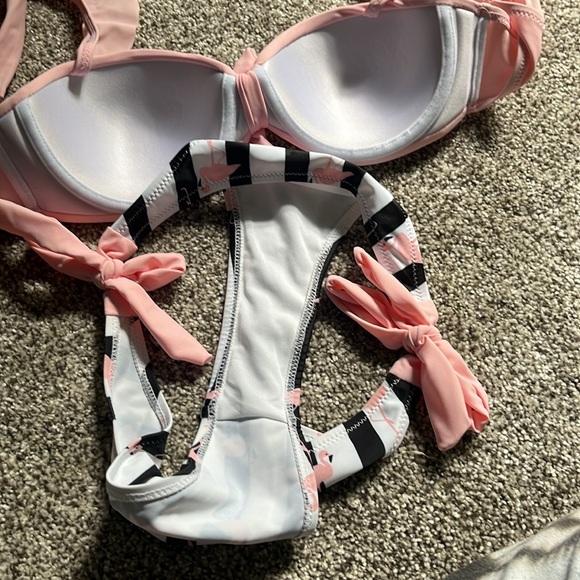 Flamingo bathing suit - Picture 5 of 5